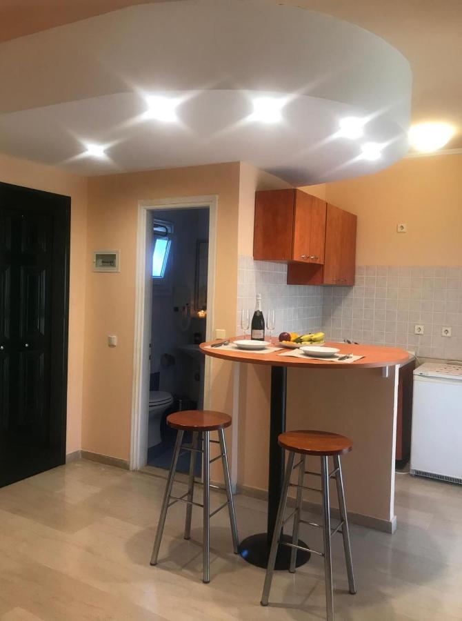 Aliki's Comfortable Holiday Apartments-great Location Appartement