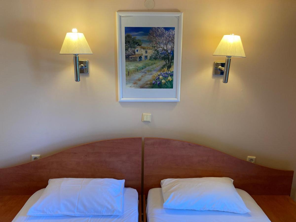 Aliki's Comfortable Holiday Apartments-great Location Nisaki (Corfu)
