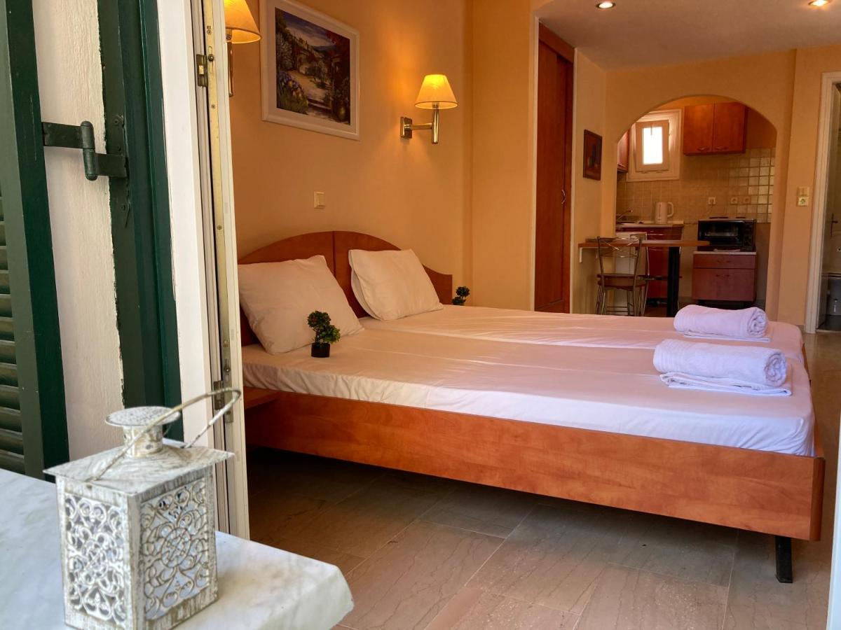 Aliki's Comfortable Holiday Apartments-great Location Appartement